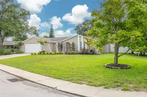 7312 Vienna Ln, Port Richey, FL 34668