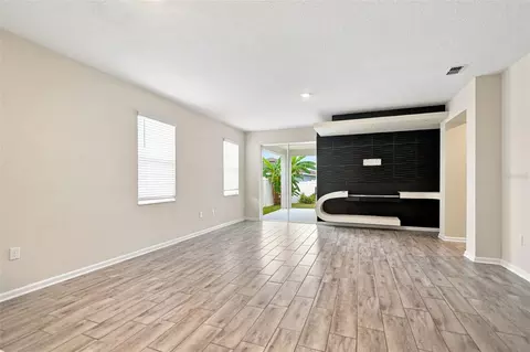 Living - 139 Pershing St, Bartow, FL 33830 photo 3 of 5