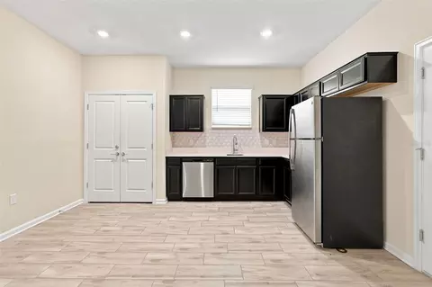 Kitchen - 139 Pershing St, Bartow, FL 33830 photo 5 of 6