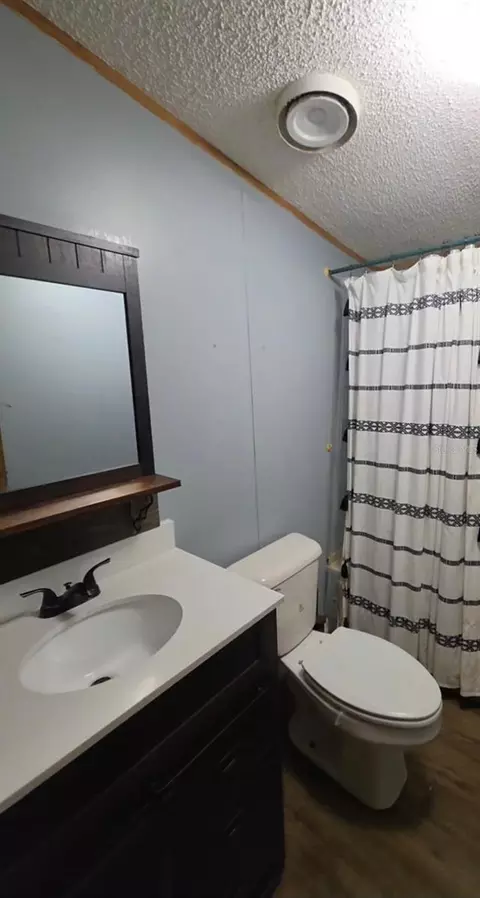 Bath - 3415 Cr 679, Webster, FL 33597 photo 1 of 1