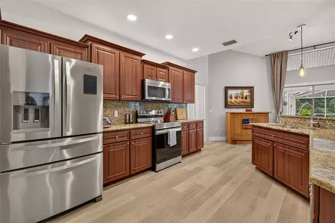 Kitchen - 4334 Dottie Ct, Spring Hill, FL 34607 photo 5 of 8