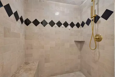 Bath - 4334 Dottie Ct, Spring Hill, FL 34607 photo 3 of 7