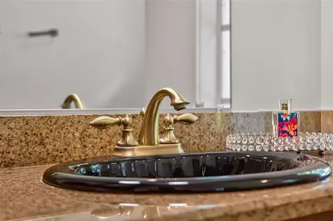 Bath - 4334 Dottie Ct, Spring Hill, FL 34607 photo 5 of 7