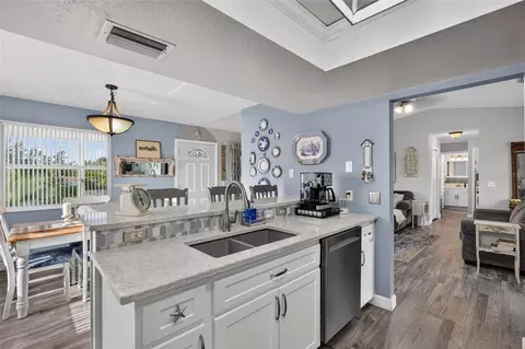 Kitchen - 7611 Mako Dr, Hudson, FL 34667 photo 3 of 5