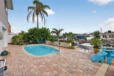 Exterior - 7611 Mako Dr, Hudson, FL 34667 photo 5 of 16