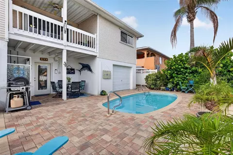 Exterior - 7611 Mako Dr, Hudson, FL 34667 photo 4 of 16