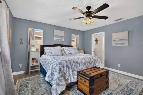 Bedroom - 7611 Mako Dr, Hudson, FL 34667 photo 2 of 6