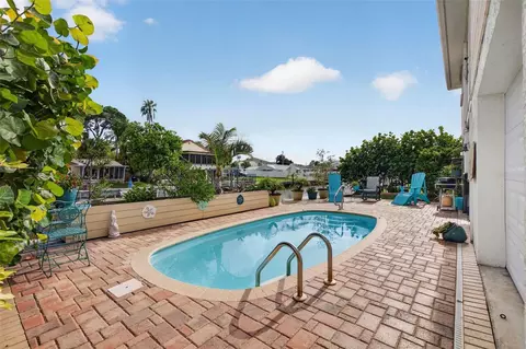 Exterior - 7611 Mako Dr, Hudson, FL 34667 photo 2 of 16
