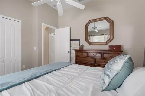 Bedroom - 18735 Rolling Hills Loop, Hudson, FL 34667 photo 3 of 4