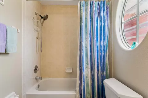 Bath - 3294 Minnow Creek Dr, Hernando Beach, FL 34607 photo 6 of 6