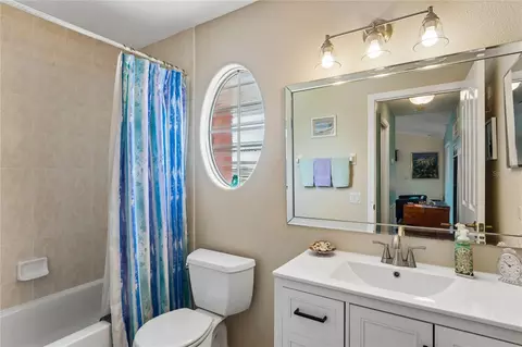 Bath - 3294 Minnow Creek Dr, Hernando Beach, FL 34607 photo 5 of 6