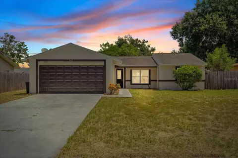 5102 Meadowlark Ln, New Port Richey, FL 34653