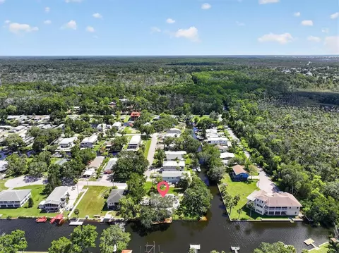 View/Area - 6086 Island Dr, Weeki Wachee, FL 34607 photo 9 of 13