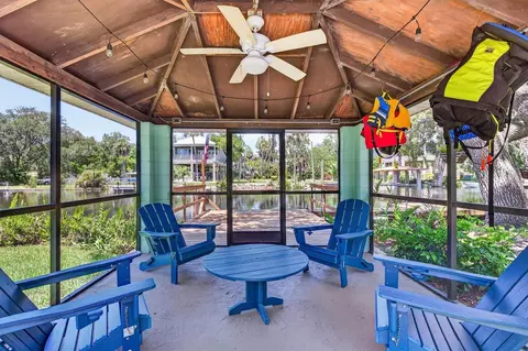 Exterior - 6086 Island Dr, Weeki Wachee, FL 34607 photo 3 of 21