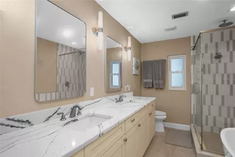 Bath - 3711 E Turquoise Dr, Hernando, FL 34442 photo 1 of 4