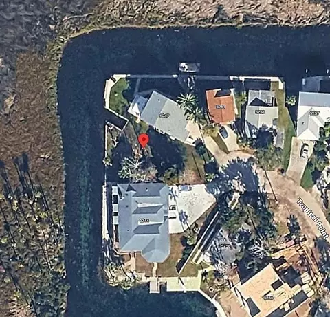 5243 Tropical Pt, Weeki Wachee, FL 34607