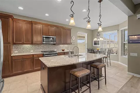 Kitchen - 1016 Ketzal Dr, Trinity, FL 34655 photo 3 of 4
