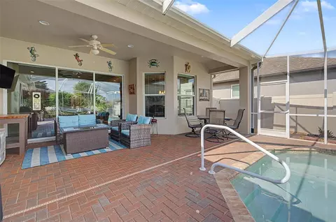 Exterior - 1016 Ketzal Dr, Trinity, FL 34655 photo 7 of 9