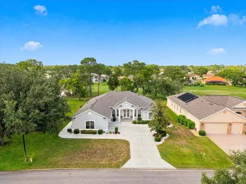 9251 Grand Cypress Dr, Weeki Wachee, FL 34613
