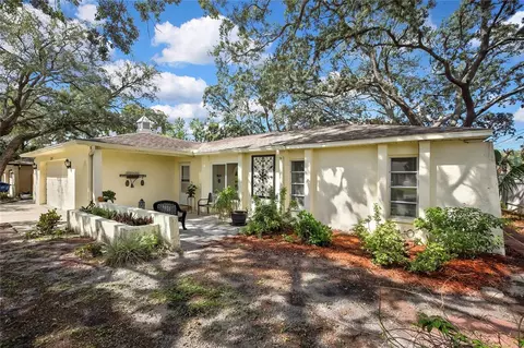 Exterior - 1185 Macfarlane Ave, Spring Hill, FL 34608 photo 1 of 9