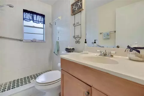 Bath - 1185 Macfarlane Ave, Spring Hill, FL 34608 photo 1 of 2