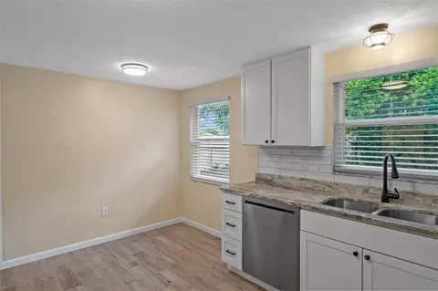 Kitchen - 2187 Dixie Garden Loop, Holiday, FL 34690 photo 6 of 6