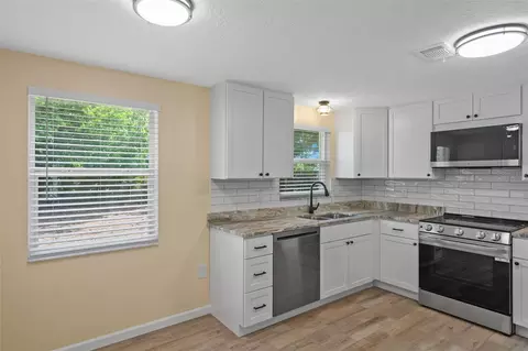 Kitchen - 2187 Dixie Garden Loop, Holiday, FL 34690 photo 2 of 6