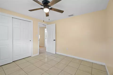 Bedroom - 2187 Dixie Garden Loop, Holiday, FL 34690 photo 2 of 8