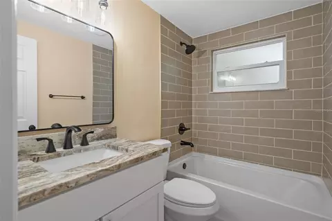 Bath - 2187 Dixie Garden Loop, Holiday, FL 34690 photo 1 of 1