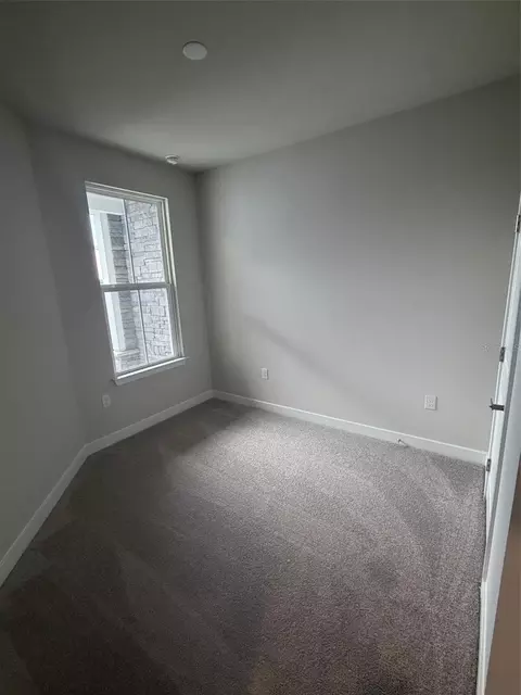 Bedroom - 18732 Highland Dew St, Spring Hill, FL 34610 photo 3 of 3