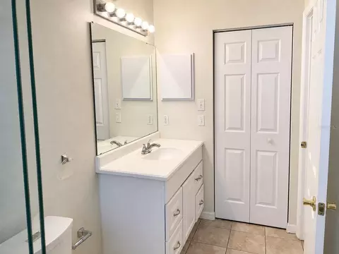 Bath - Undisclosed, Ocala, FL 34476 photo 5 of 5