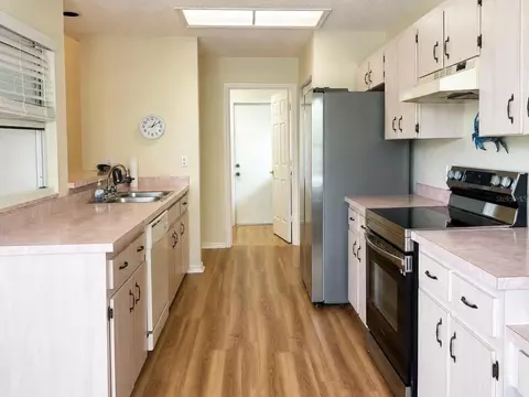 Kitchen - Undisclosed, Ocala, FL 34476 photo 2 of 3