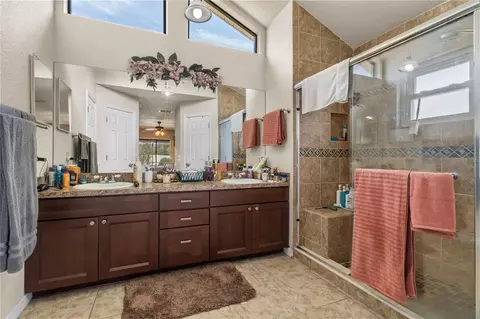 Bath - 2285 Godfrey Ave, Spring Hill, FL 34609 photo 2 of 3