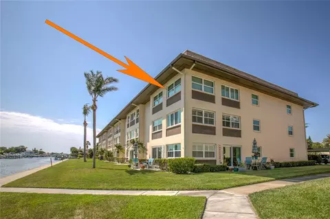 4452 Garnet Dr #306, New Port Richey, FL 34652