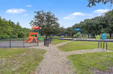 View/Area - 1045 Maza Pl, Trinity, FL 34655 photo 3 of 5