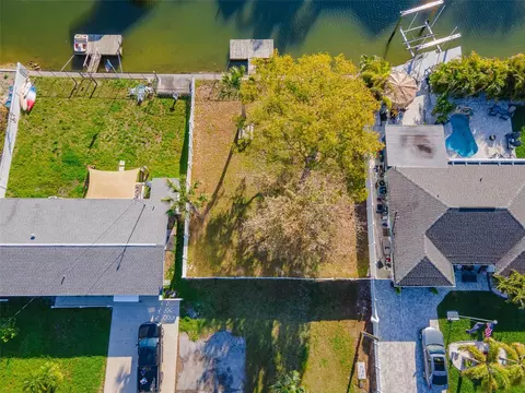13916 Berkowitz Ave, Hudson, FL 34667 photo 3