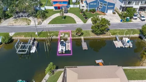 View/Area - 3200 Gulf Winds Cir, Hernando Beach, FL 34607 photo 5 of 19