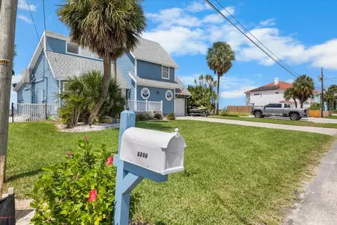 Exterior - 3200 Gulf Winds Cir, Hernando Beach, FL 34607 photo 3 of 3