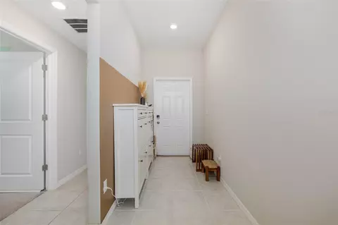 Entry Way - 518 Argyll Dr, Spring Hill, FL 34609 photo 2 of 3