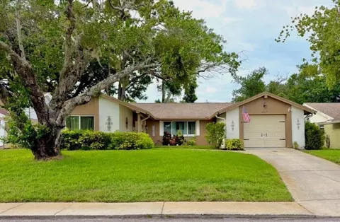 8307 Mill Creek Ln, Hudson, FL 34667