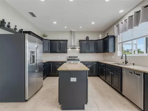 Kitchen - 1900 Cardamon Dr, Trinity, FL 34655 photo 2 of 10