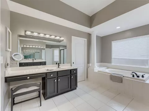 Bath - 1900 Cardamon Dr, Trinity, FL 34655 photo 3 of 9