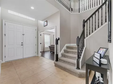 Entry Way - 1900 Cardamon Dr, Trinity, FL 34655 photo 4 of 7