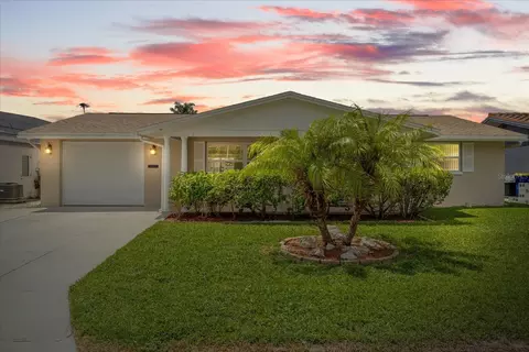 4933 Shell Stream Blvd, New Port Richey, FL 34652