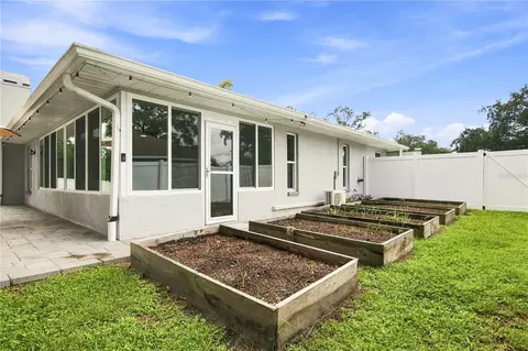 Exterior - 8345 Apple Orchard Rd, Spring Hill, FL 34608 photo 5 of 10