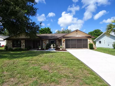 7401 Galloway Rd, Weeki Wachee, FL 34613