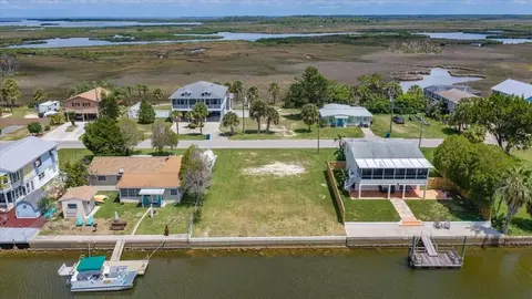 4018 Eagle Nest Dr, Hernando Beach, FL 34607 photo 2