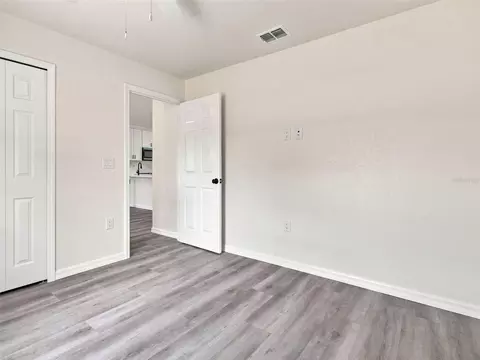 Bedroom - 7209 Apache Trl, Spring Hill, FL 34606 photo 4 of 9
