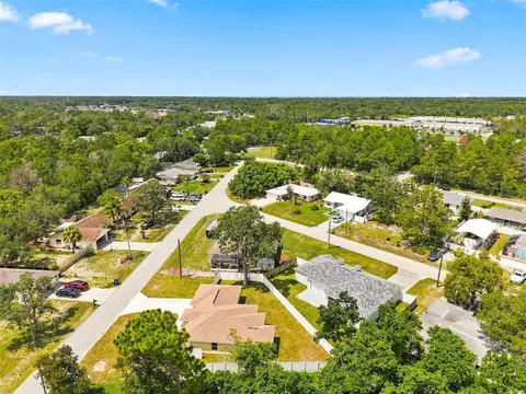 View/Area - 7209 Apache Trl, Spring Hill, FL 34606 photo 3 of 8