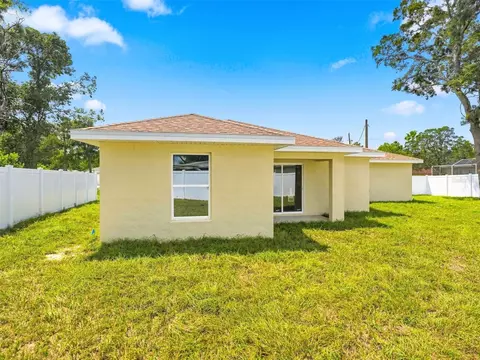 Exterior - 7209 Apache Trl, Spring Hill, FL 34606 photo 6 of 7